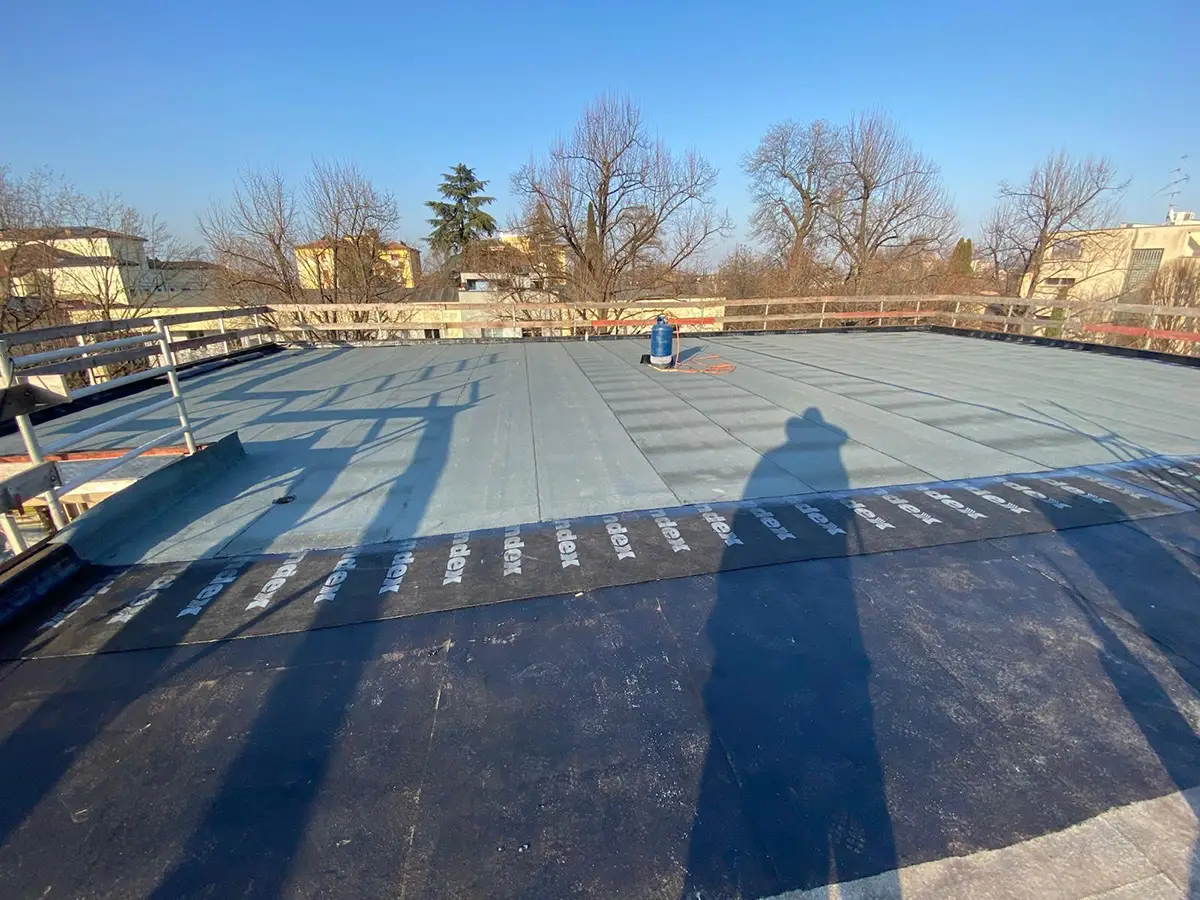 Rifacimento-tetti-magazzini-nella-zona-di-rubiera Rifacimento-tetti-magazzini-nella-zona-di-rubiera